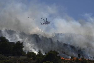 Φωτιά στην Ξηροκάμπι Αρκαδίας Η κινητοποίηση της Πυροσβεστικής για την κατάσβεση της παρτίδας